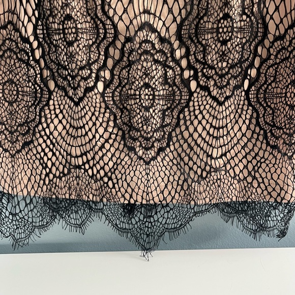 Jump Apparel Lace Overlay Fashion Dress - Picture 4 of 12